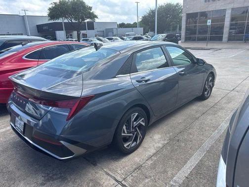 Gray 2025 Hyundai ELANTRA SEL Convenience