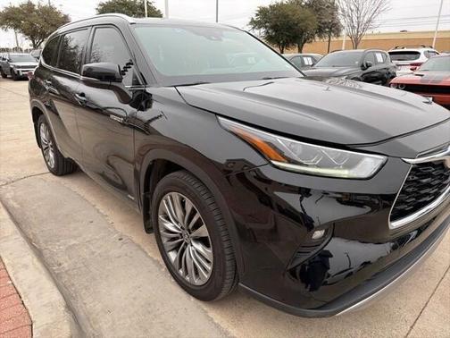 2021 Toyota Highlander Hybrid Platinum
