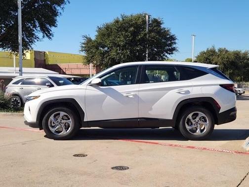 2024 Hyundai TUCSON SE