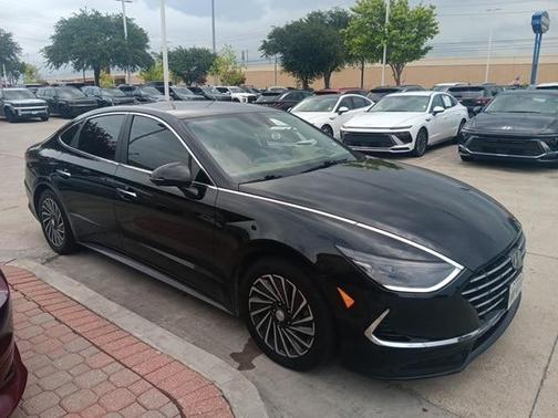 2022 Hyundai SONATA Hybrid Limited