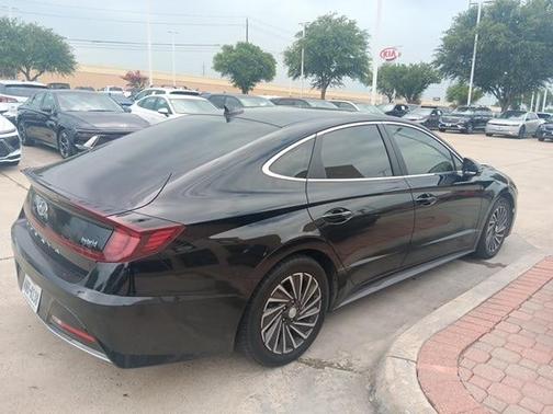 2022 Hyundai SONATA Hybrid Limited
