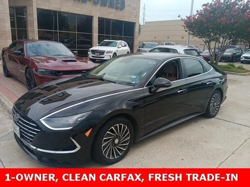 2022 Hyundai SONATA Hybrid Limited