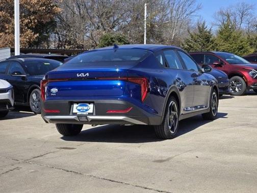 2025 Kia K4 EX
