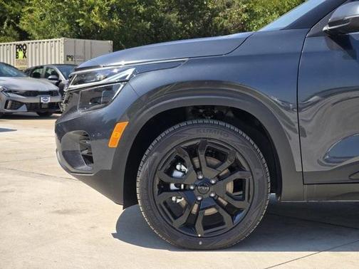 2025 Kia Seltos X-Line