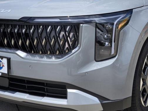 2025 Kia Carnival EX