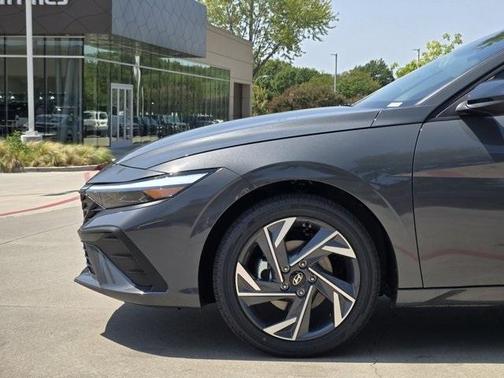 2025 Hyundai ELANTRA HEV SEL Sport