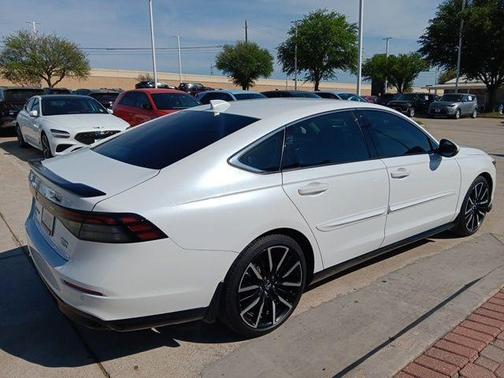 2023 Honda Accord Hybrid Touring