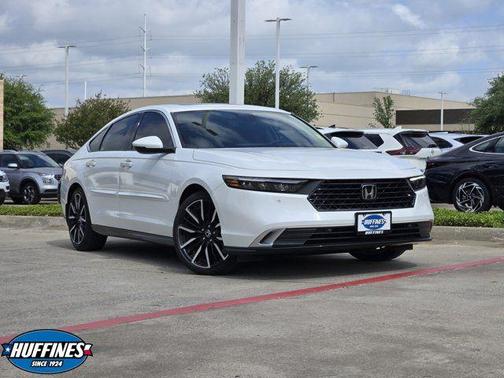 2023 Honda Accord Hybrid Touring
