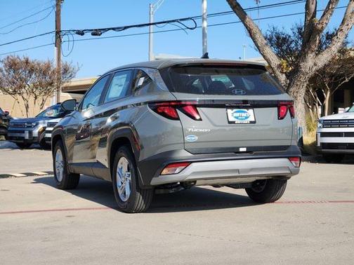 Gray 2026 Hyundai TUCSON SE