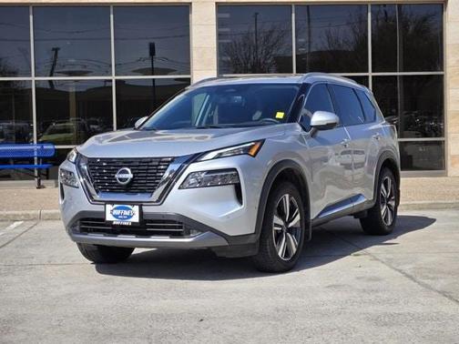 2022 Nissan Rogue SL
