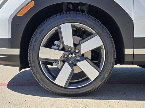 2025 Hyundai SANTA FE HEV Limited