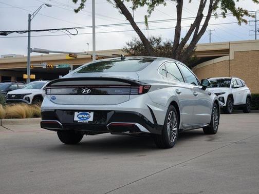 2026 Hyundai SONATA Hybrid SEL