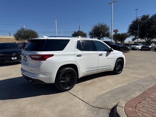2021 Chevrolet Traverse Premier