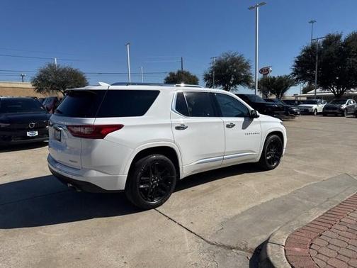 2021 Chevrolet Traverse Premier
