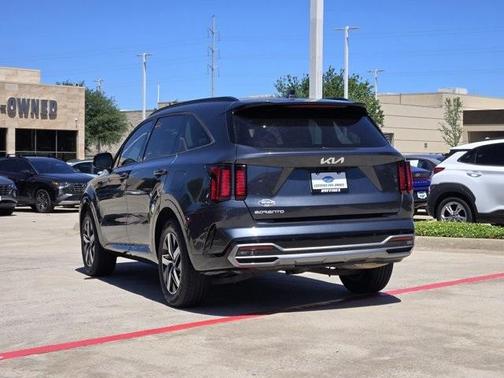 2023 Kia Sorento S