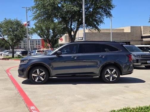2023 Kia Sorento S