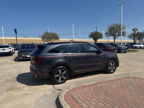 2023 Kia Sorento S