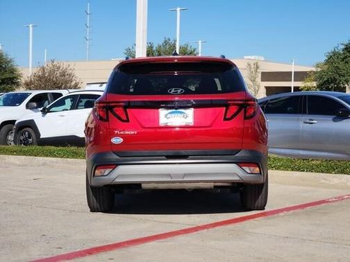 2025 Hyundai TUCSON SEL