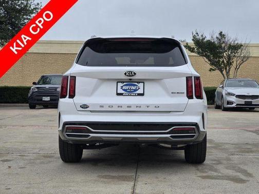 White Pearl 2021 Kia Sorento EX