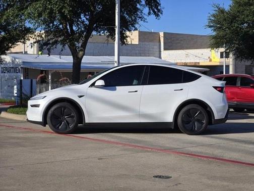 2026 Tesla Model Y Long Range