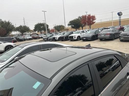 2024 Hyundai ELANTRA HEV Limited