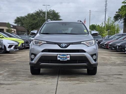 2017 Toyota RAV4 Hybrid XLE