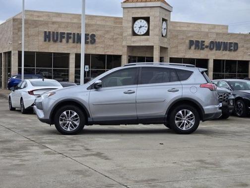 2017 Toyota RAV4 Hybrid XLE