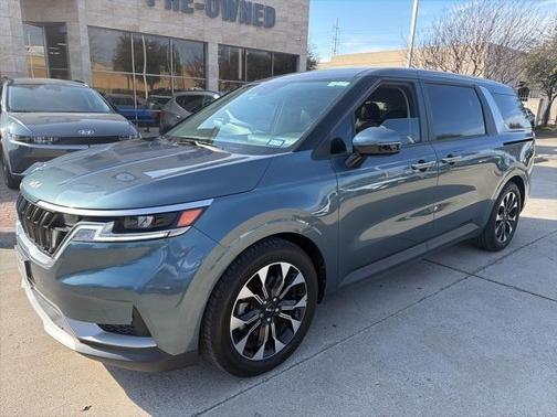2022 Kia Carnival EX