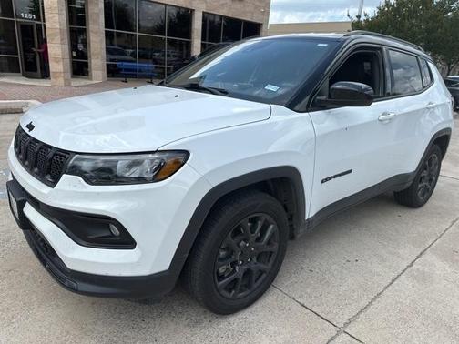 2023 Jeep Compass Altitude