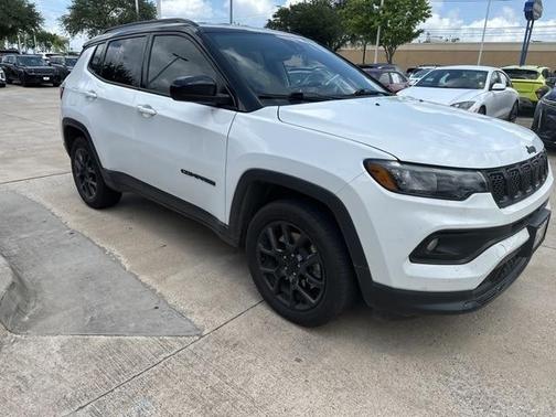 2023 Jeep Compass Altitude