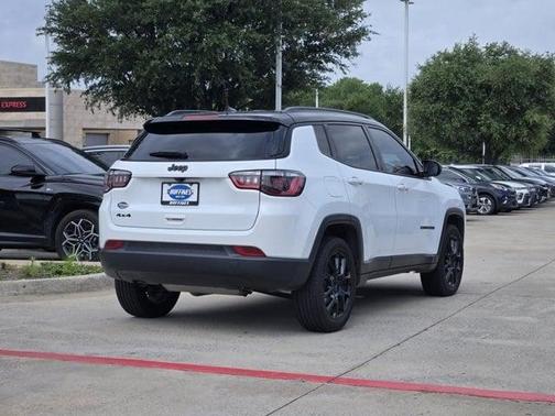 2023 Jeep Compass Altitude