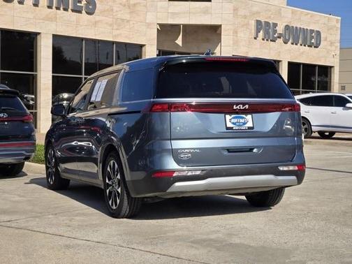 2022 Kia Carnival EX