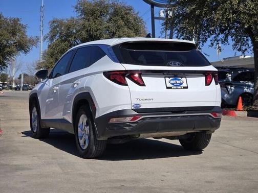 2024 Hyundai TUCSON SE