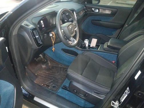 2023 Volvo XC40 Recharge Pure Electric Twin Ultimate