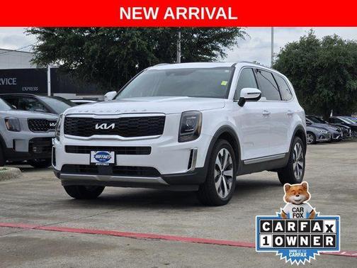 White Pearl 2022 Kia Telluride S