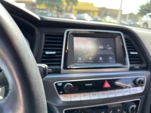 2018 Hyundai SONATA SEL