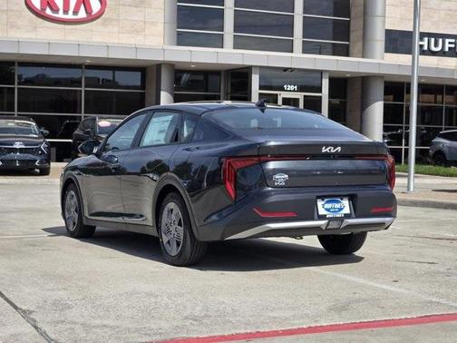 2025 Kia K4 LX