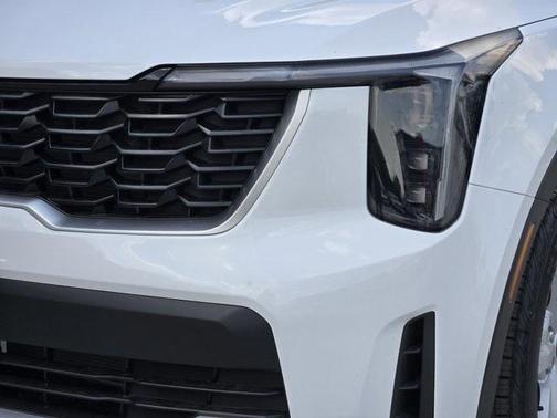 2025 Kia Sorento LX