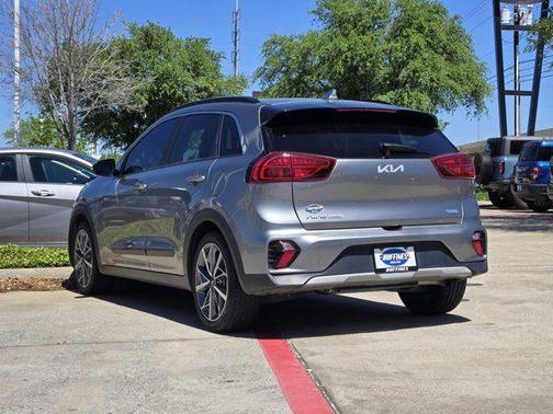 Horizon Blue 2022 Kia Niro Touring SE