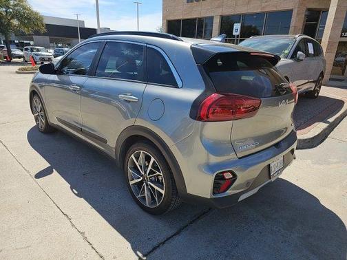 2022 Kia Niro Touring SE