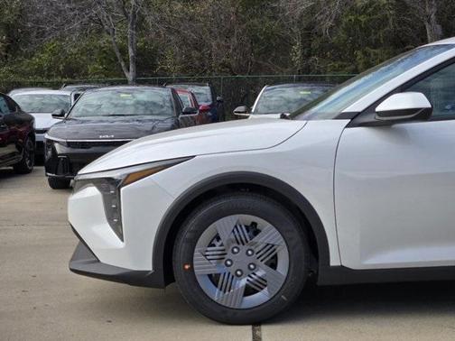 2025 Kia K4 LX
