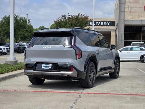 2026 Kia EV9 GT-LINE