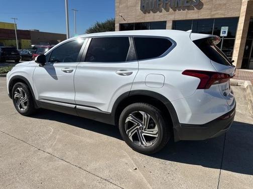 2022 Hyundai SANTA FE SE