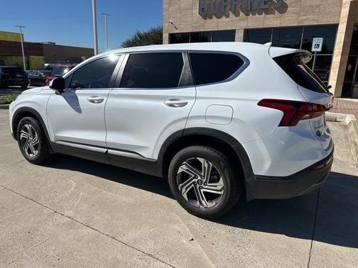 2022 Hyundai SANTA FE SE