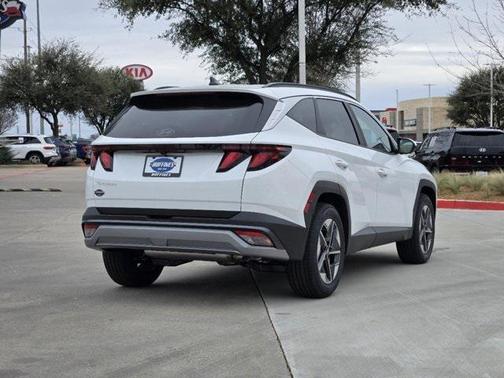 2025 Hyundai TUCSON SEL