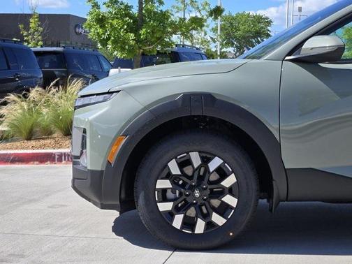 2025 Hyundai SANTA CRUZ SEL Activity