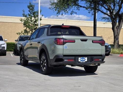 2025 Hyundai SANTA CRUZ SEL Activity
