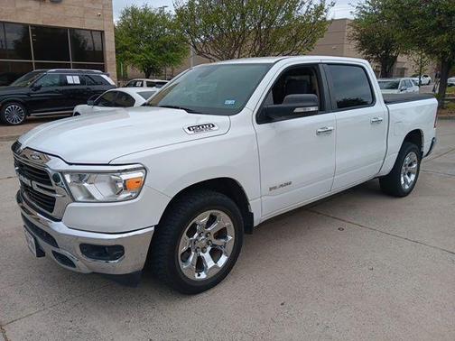 Bright White Clearcoat 2019 RAM 1500 Big Horn