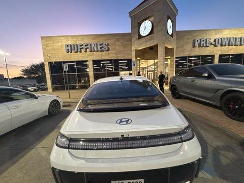 White 2024 Hyundai IONIQ 6 SE