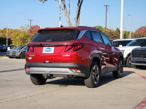 2026 Hyundai TUCSON Hybrid SEL